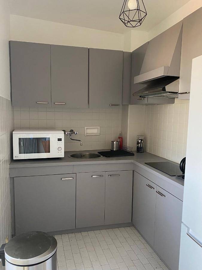 Gîte pour 4 personnes, avec terrasse dans Office de Tourisme d'Antibes - 3