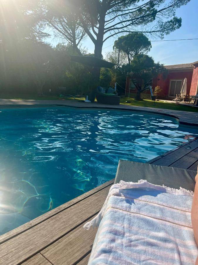 Apartamento de vacaciones para 4 personas, con piscina además de vistas y jardín - 1