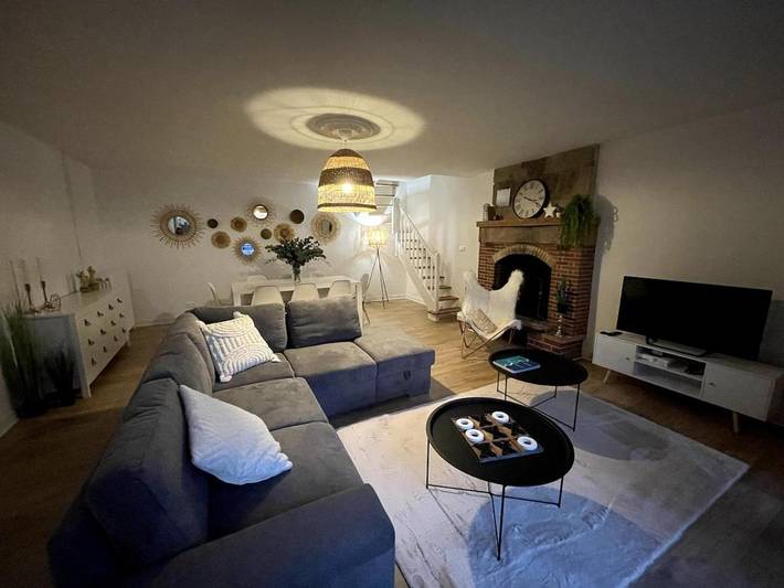 Location de vacances pour 8 personnes, avec jardin à Condé-sur-Sarthe