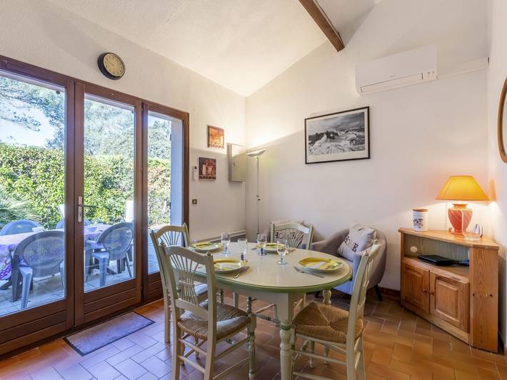 Location de vacances pour 5 personnes, avec terrasse et jardin à La Motte - 4