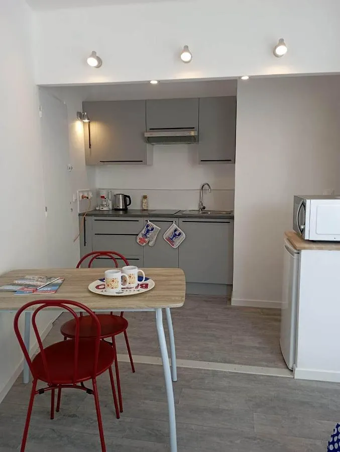 Ferienwohnung für 2 Personen, mit Terrasse und Garten - 1