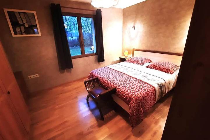 Location de vacances pour 6 personnes, avec jardin à Rocroi - 4