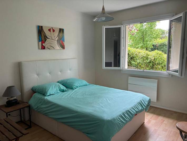 Gîte pour 2 personnes, avec Terrasse ainsi que Jardin et Vue à Bouliac - 3
