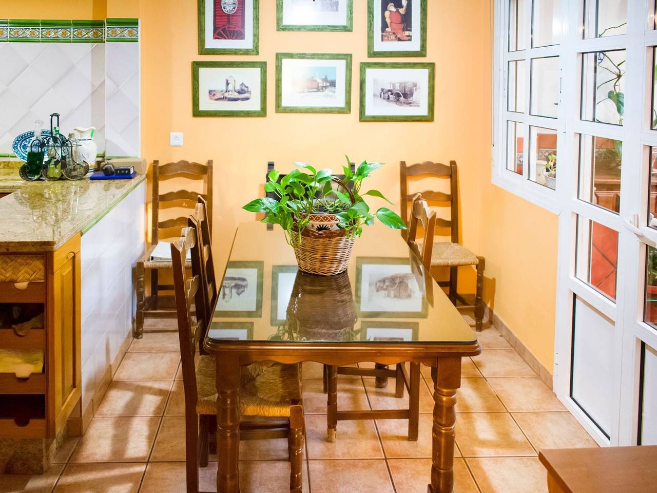 Sevilla Escape mit Terrasse in Este-Alcosa-Torreblanca, Sevilla