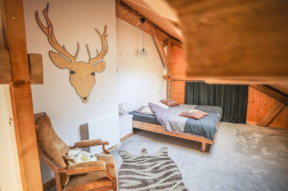 Village house in Entremont in Glières-Val-de-Borne, Region Bonneville