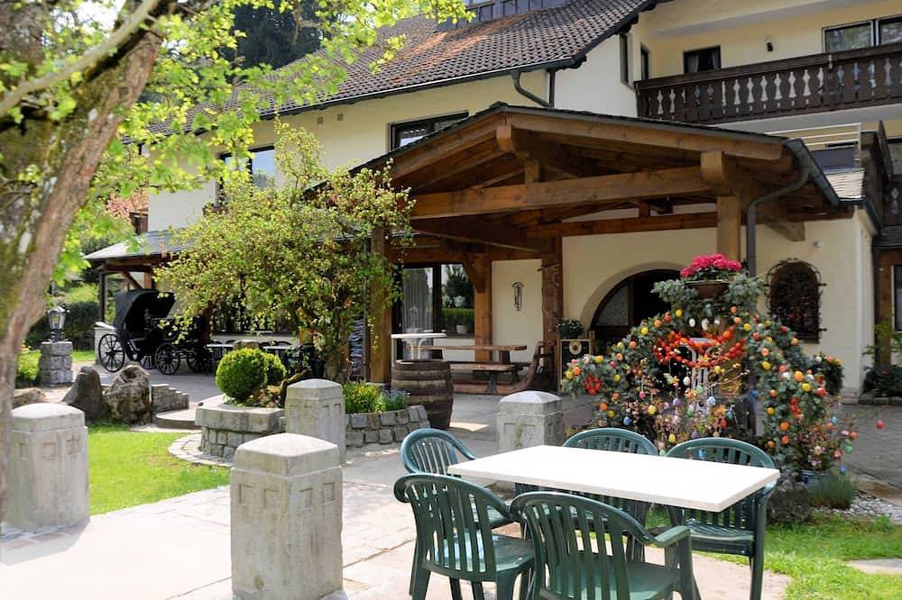 Café - Pension Leistner - Doppelzimmer in Obertrubach, Frankenalb