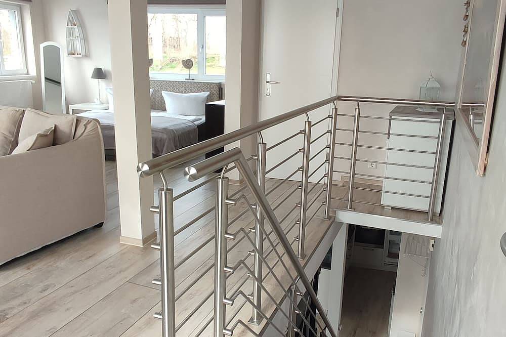 1. Schwimmendes Ferienhaus Möwe 1 - Schwimmende Ferienhäuser Gräbendorfer See in Laasow, Vetschau