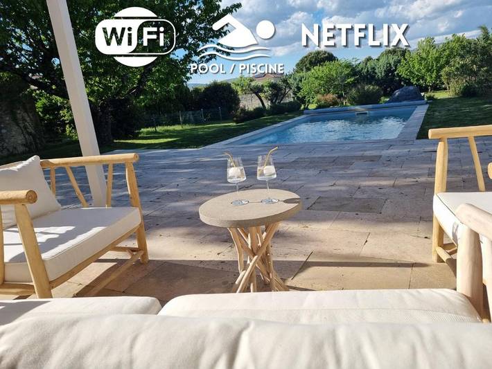 Appartement de vacances pour 4 personnes, avec piscine et jardin