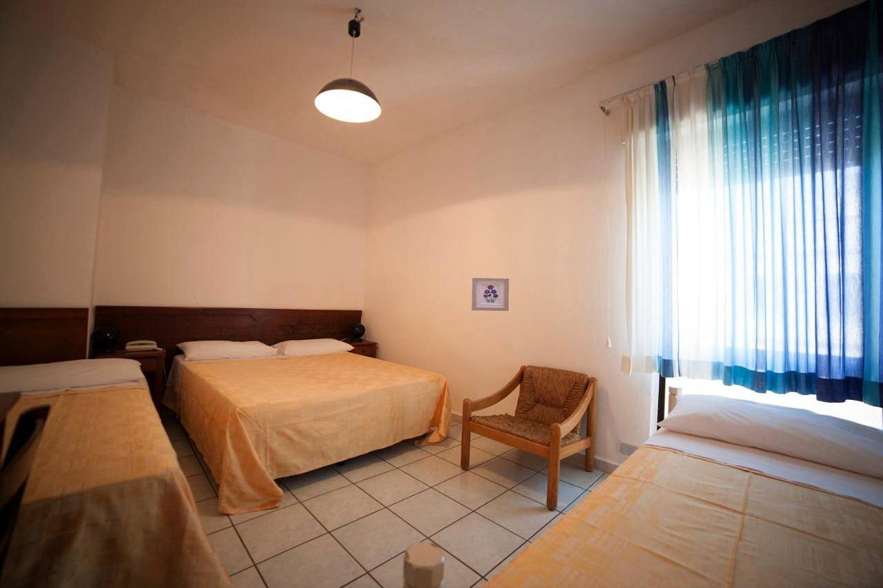 Hotel Nettuno in spiaggia della Galleria (Satriano), Soverato