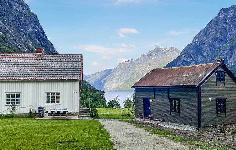 Ferienhaus für 9 Personen, mit Ausblick und Terrasse sowie Garten, mit Haustier in Møre og Romsdal - 4