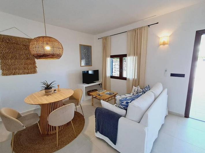 Gîte pour 4 personnes, avec jardin et terrasse dans Les Deveses