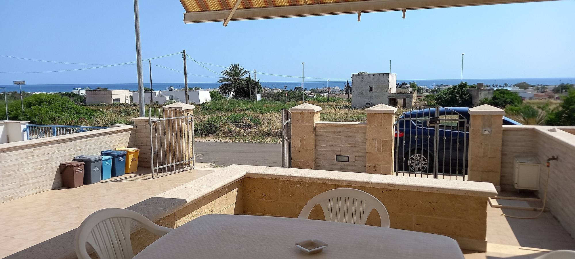 Ferienhaus 'Villetta Lucy' mit Meerblick, privater Terrasse und Klimaanlage in Torre Pali, Salve
