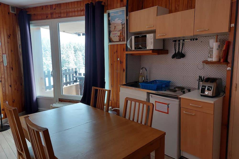 Appartement entier, Appartement aux pieds des pistes Auvergnates in Le Lioran, Laveissière
