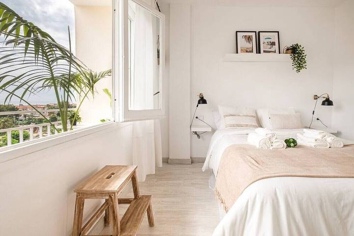 Ganze Wohnung, Sonniges & stilvolles Apartment mit Klimaanlage | Trini by Palmera in Sant Pere de Ribes, Garraf