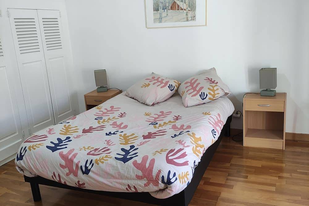 Town house with courtyard in Cosne sur Loire in Cosne-Cours-sur-Loire, Loire Valley