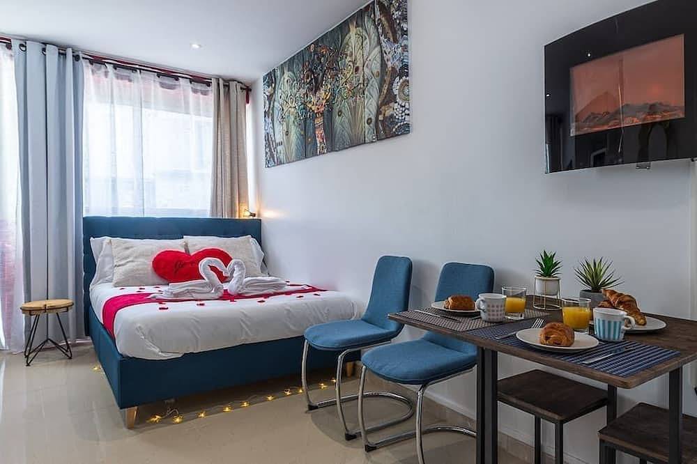 Entire apartment, Beautiful Break in Paris Gentilly in Gentilly, Val-de-Marne