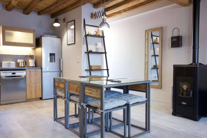 Location de vacances pour 15 personnes, avec terrasse à Thizy-les-Bourgs - 4