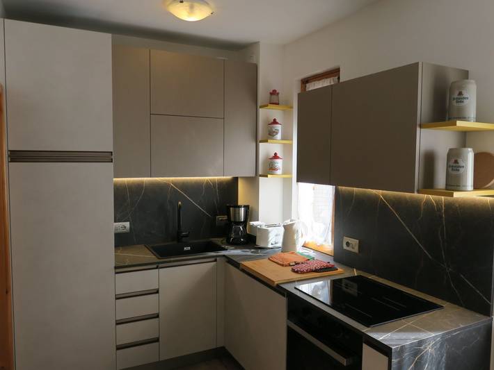 Appartamento intero, 2-stöckige Wohnung mit privatem Gartenbereich in Pur (Ledro), Ledro