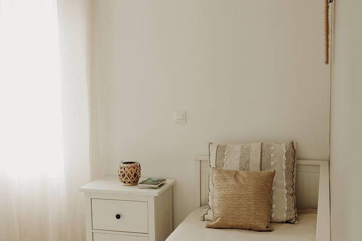 Location de vacances pour 5 personnes, avec jardin, animaux acceptés à Saint-Étienne-de-Fontbellon - 2