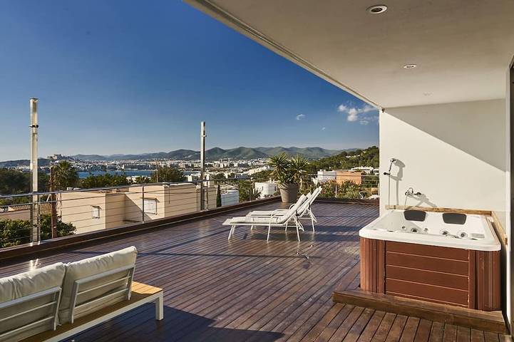 Villa pour 8 personnes, avec jacuzzi à Cap Martinet