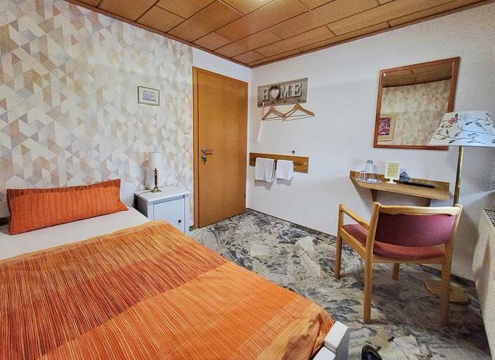 Ferienwohnung für 3 Personen, mit Terrasse und Garten sowie Ausblick in Lichtenberg (Oberfranken) - 2
