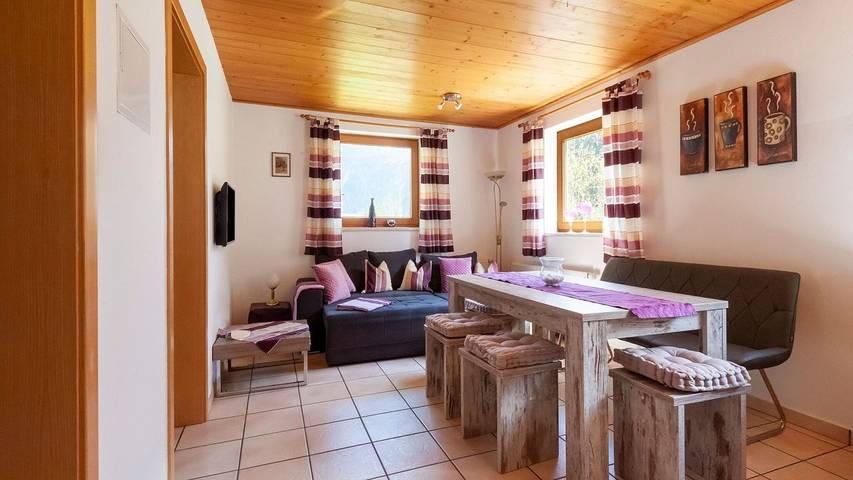 Ferienwohnung für 6 Personen, mit Garten in Finkenberg