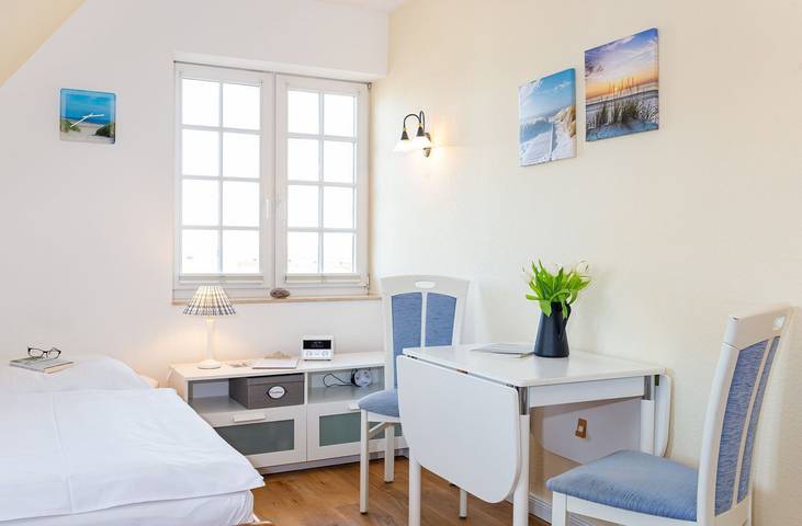 Ferienwohnung für 2 Personen, mit Garten und Sauna sowie Ausblick in Norddorf - 3