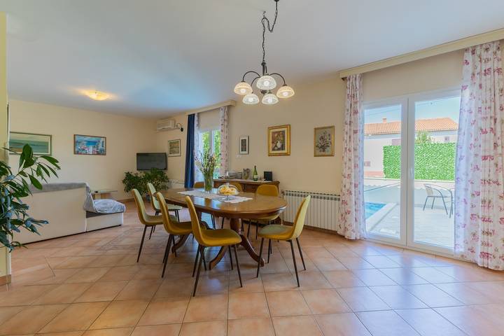Ferienhaus für 8 Personen, mit Pool und Balkon/Terrasse in Istrien - 4