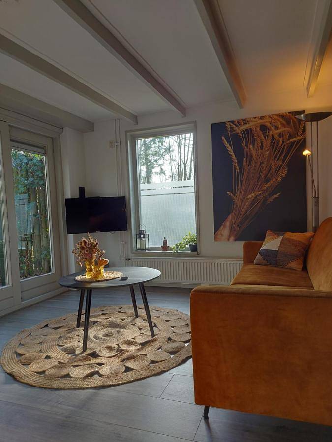 Vakantiewoning voor 2 personen, with terras and sauna as well as tuin in Appelscha