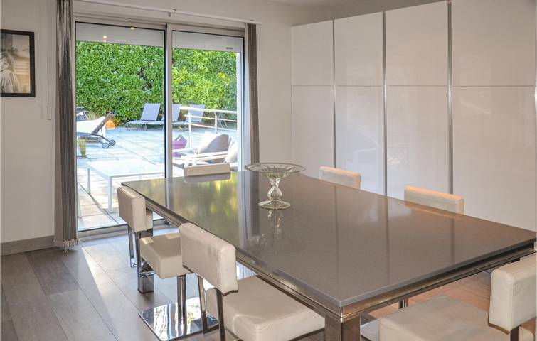 118 m² Apt avec parking, piscine et jardin près de Nébian (400m) et La Dourbie (1km) in Nébian, Région de Lodève