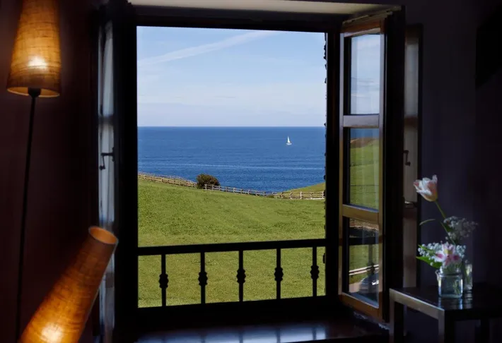 Hotel for 2 people, with garden and view - 1