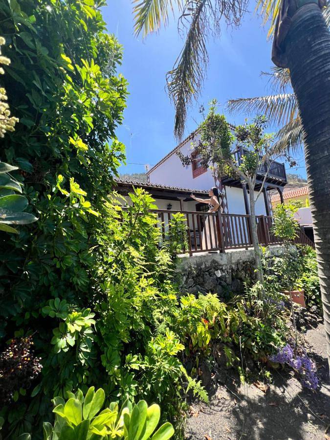 Casa rural para 3 personas, con jardín y vistas en Fuencaliente de La Palma