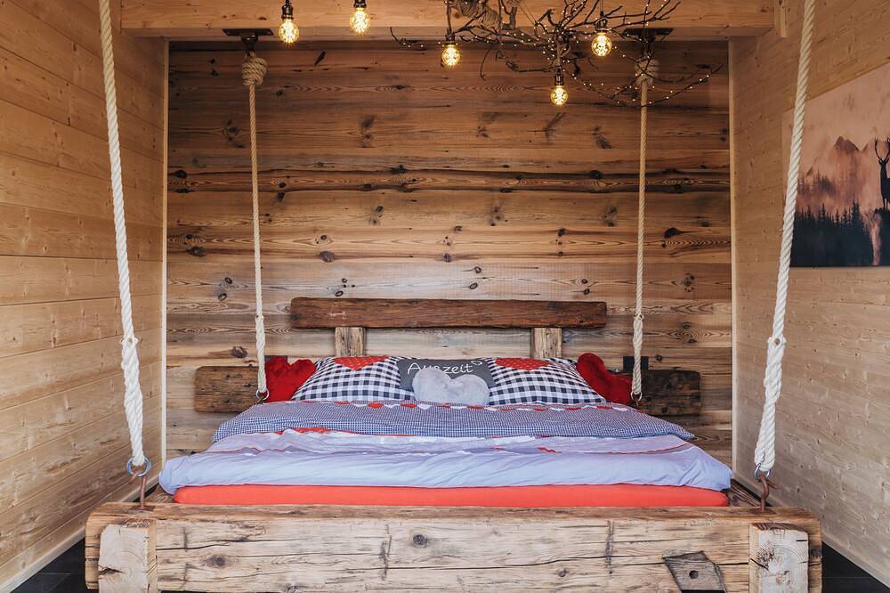 Chalet Bärenhöhle I eigene Sauna, Whirlpool, Hottub und Komfort in Vorra, Frankenalb