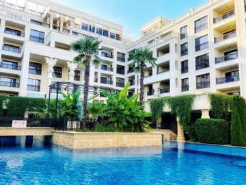 Ferienwohnung für 4 Personen, mit Kinderpool und Garten sowie Ausblick und Pool am Goldstrand