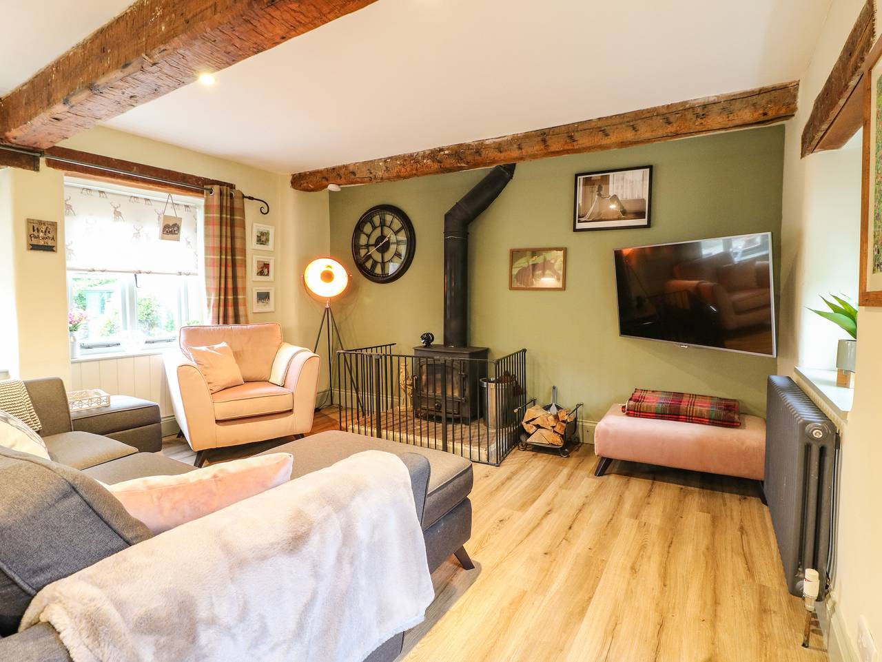 Dale End Farm Cottage in Elton (Derbyshire), Derbyshire