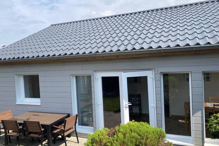 Ferienhaus für 4 Personen, mit Terrasse und Garten