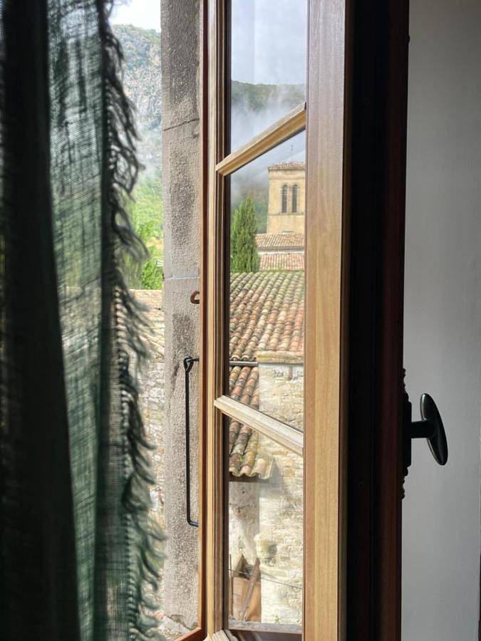 Appartement entier, Les Appartements Du Saint Thiers, la Provence dans un coin de la Drôme et l'esprit d'une maison d'hôtes à Saoû in Saou, Région de Die