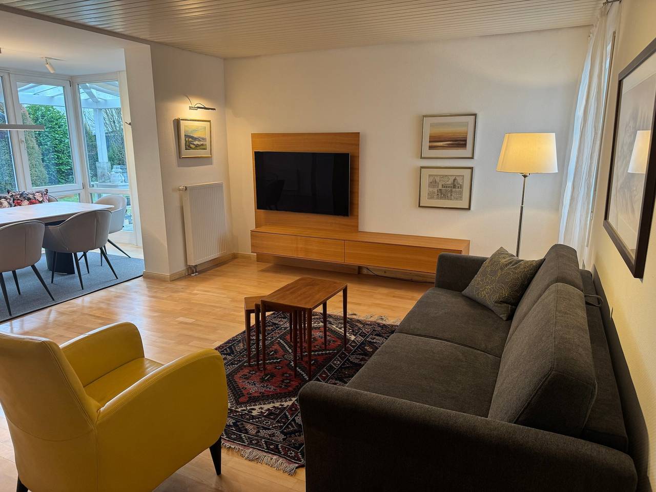 Ganze Wohnung, Apartment „Alm-Atelier“ mit Bergblick, privater Terrasse und Wlan in Durbach, Mittlerer Schwarzwald