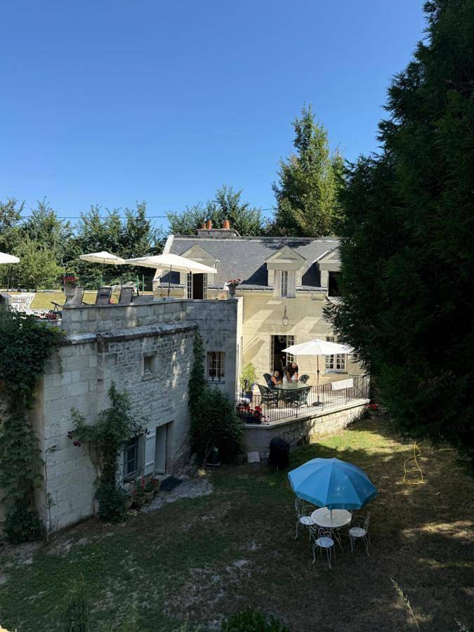 Villa pour 6 personnes, avec piscine et vue ainsi que jardin et balcon