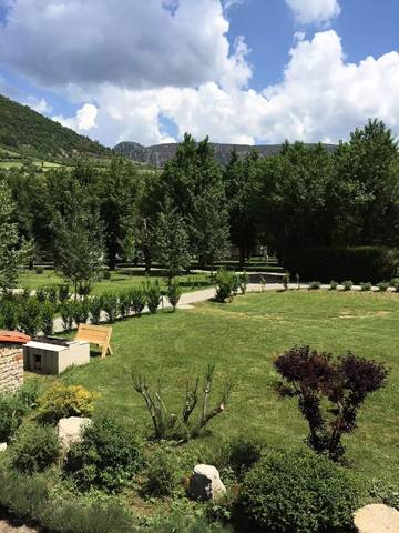 Camping pour 5 Personnes dans Mostuéjouls, Massif central, Photo 2