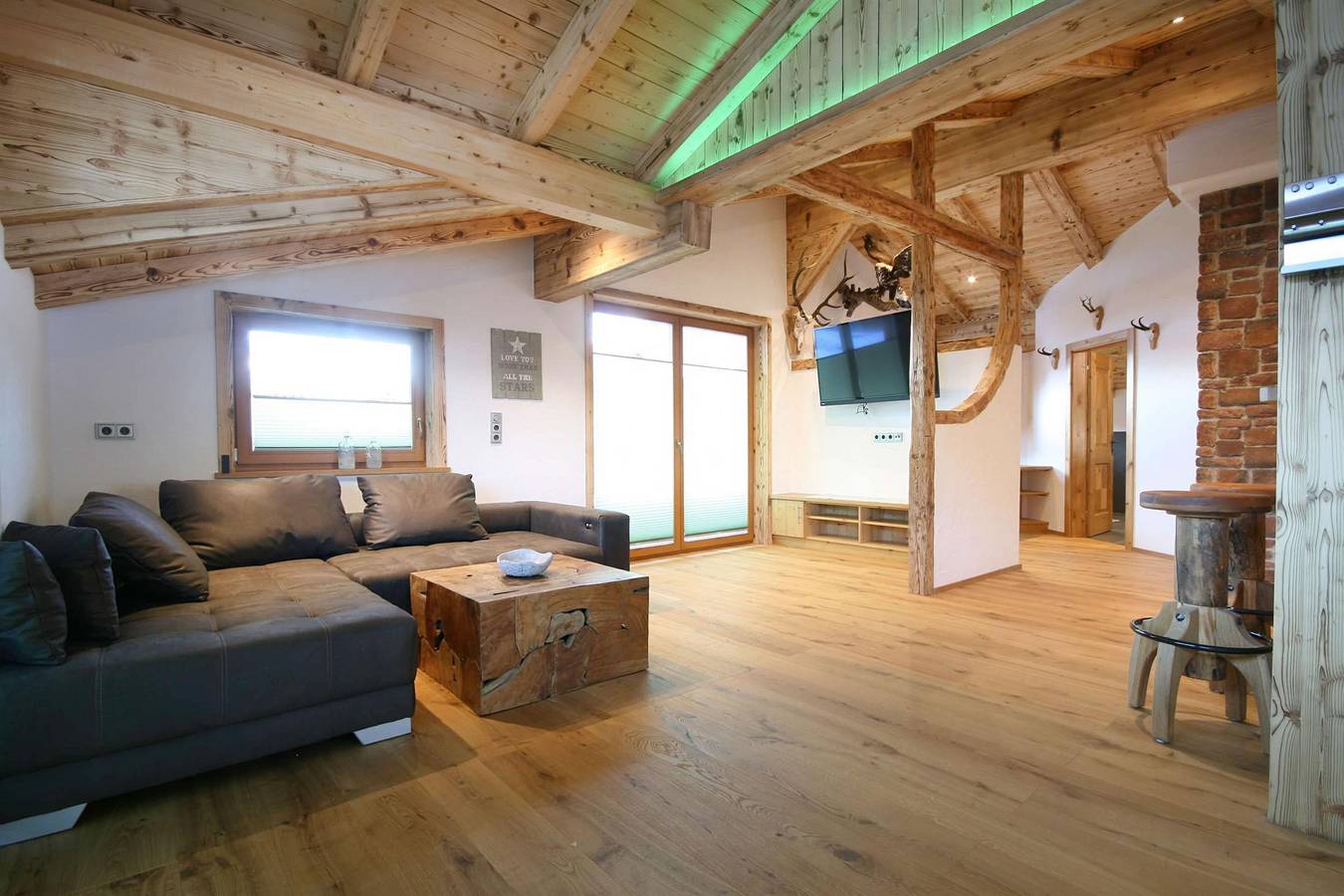 Ganze Ferienwohnung, * Appartement und Zimmer für bis zu 4  Personen in Neukirchen am Großvenediger, Kitzbüheler Alpen