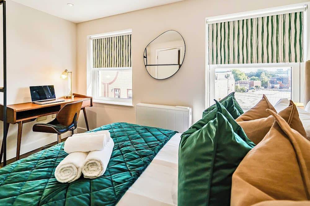 Geheel appartement, Brand New | Town Center | Free Wifi | 58 Inch Tv in Rushmoor, Hampshire