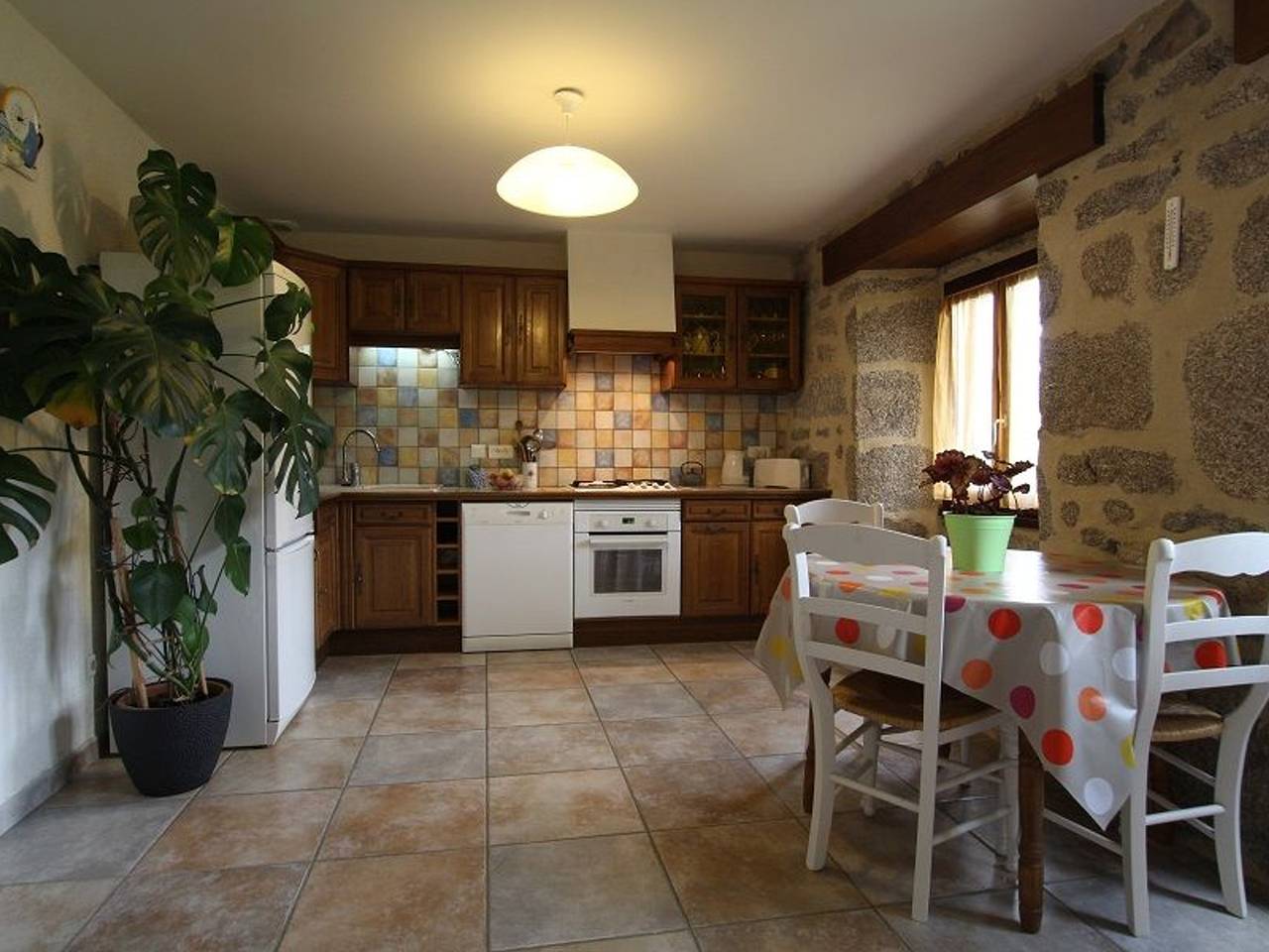 Maison de charme en Margeride: terrasse, terrain clos, proche Saugues et chemin St-Jacques in Saugues, Massif central