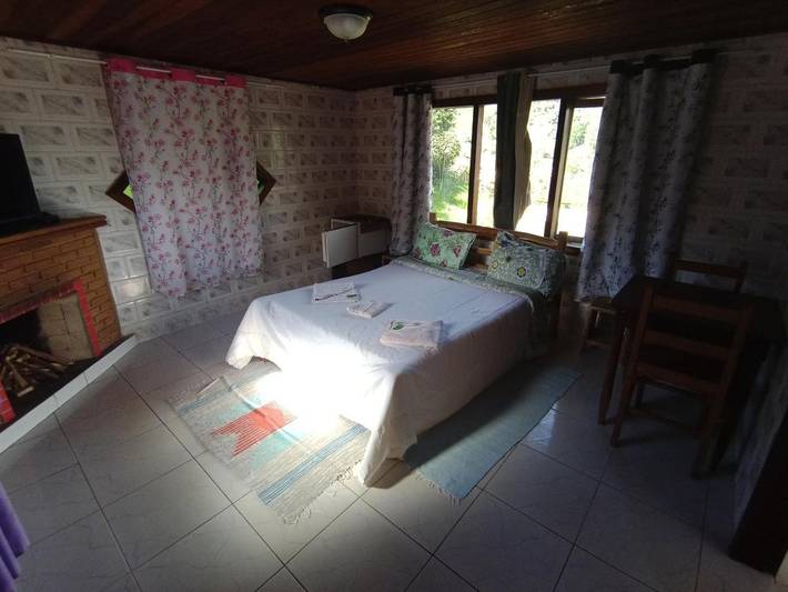Gîte pour 3 personnes, avec vue et jardin ainsi que piscine et balcon, animaux acceptés à Resende (Brasil) - 2