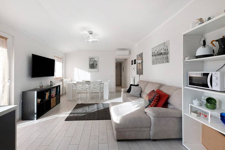 Appartamento per 5 persone, con balcone e vista lago a Colico