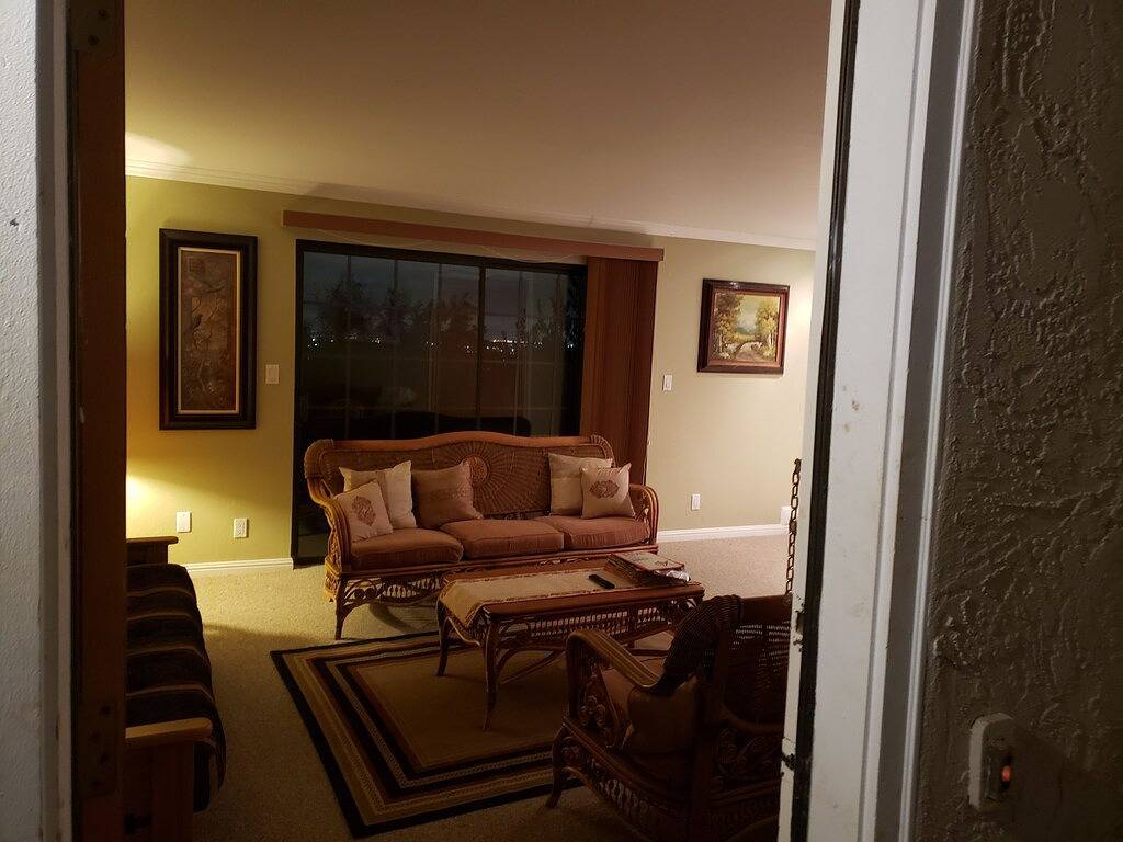 Scenic Hayward Hills Unit with Separate Entrance in Hayward (CA), Alameda County