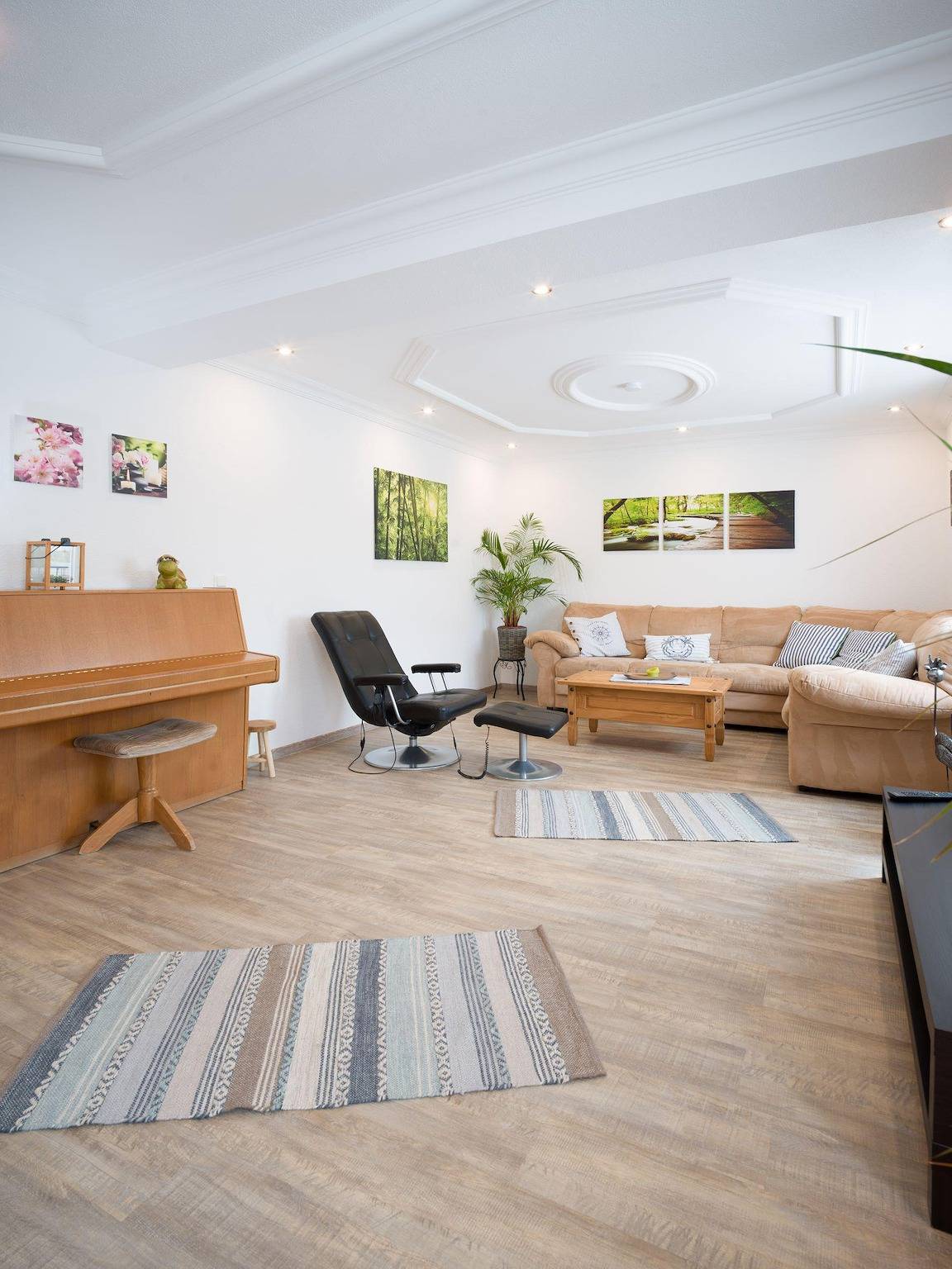 Geheel vakantieappartement, Appartement, douche of bad, 3 slaapkamers in Merzig, Saar-Nahe-Bergland