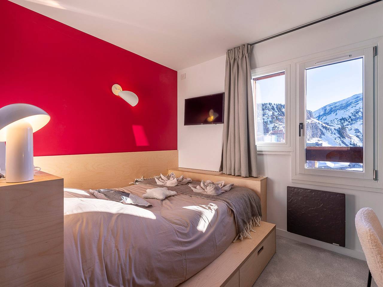 Appartamento intero, Modern Duplex Chalet Apartment for 8 with Ski-in/Ski-out and Stunning Views in Morzine, Les Portes du Soleil