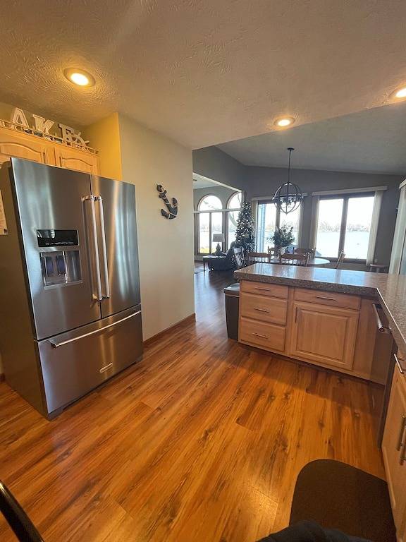 Private Waterfront, privates überdachtes Dock, Feuerstelle! Das ganze Jahr verfügbar! in Indian Lake