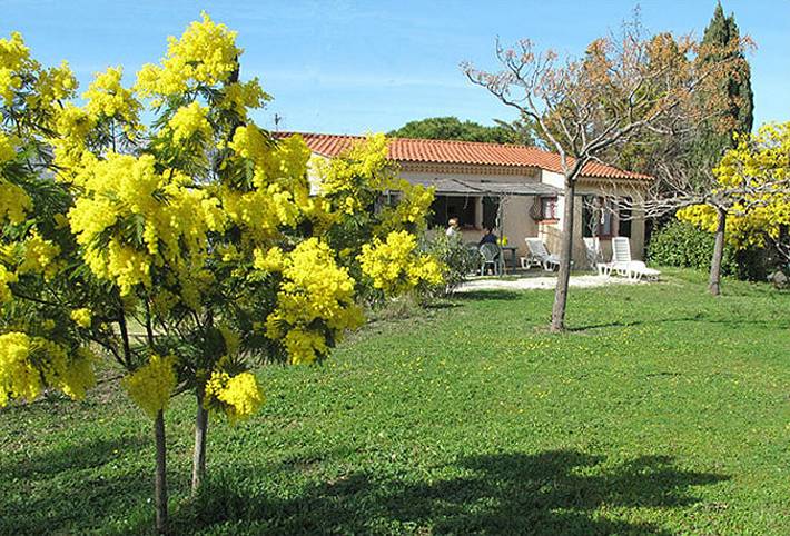 Gîte pour 4 personnes, avec terrasse et jardin